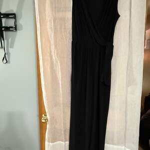 Tahari Black Surplice‎ V-neck Straight Leg Jumpsuit Tie Waist
